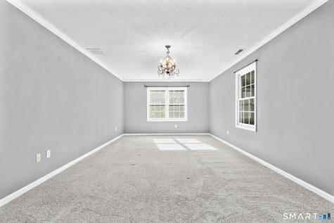 29 Nathan Hale Court Cheshire CT 06410