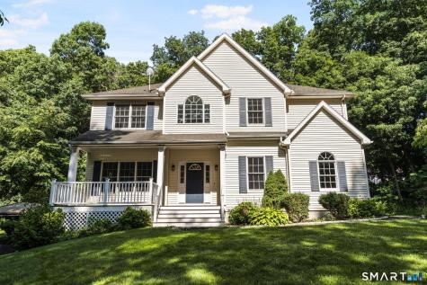 29 Nathan Hale Court Cheshire CT 06410