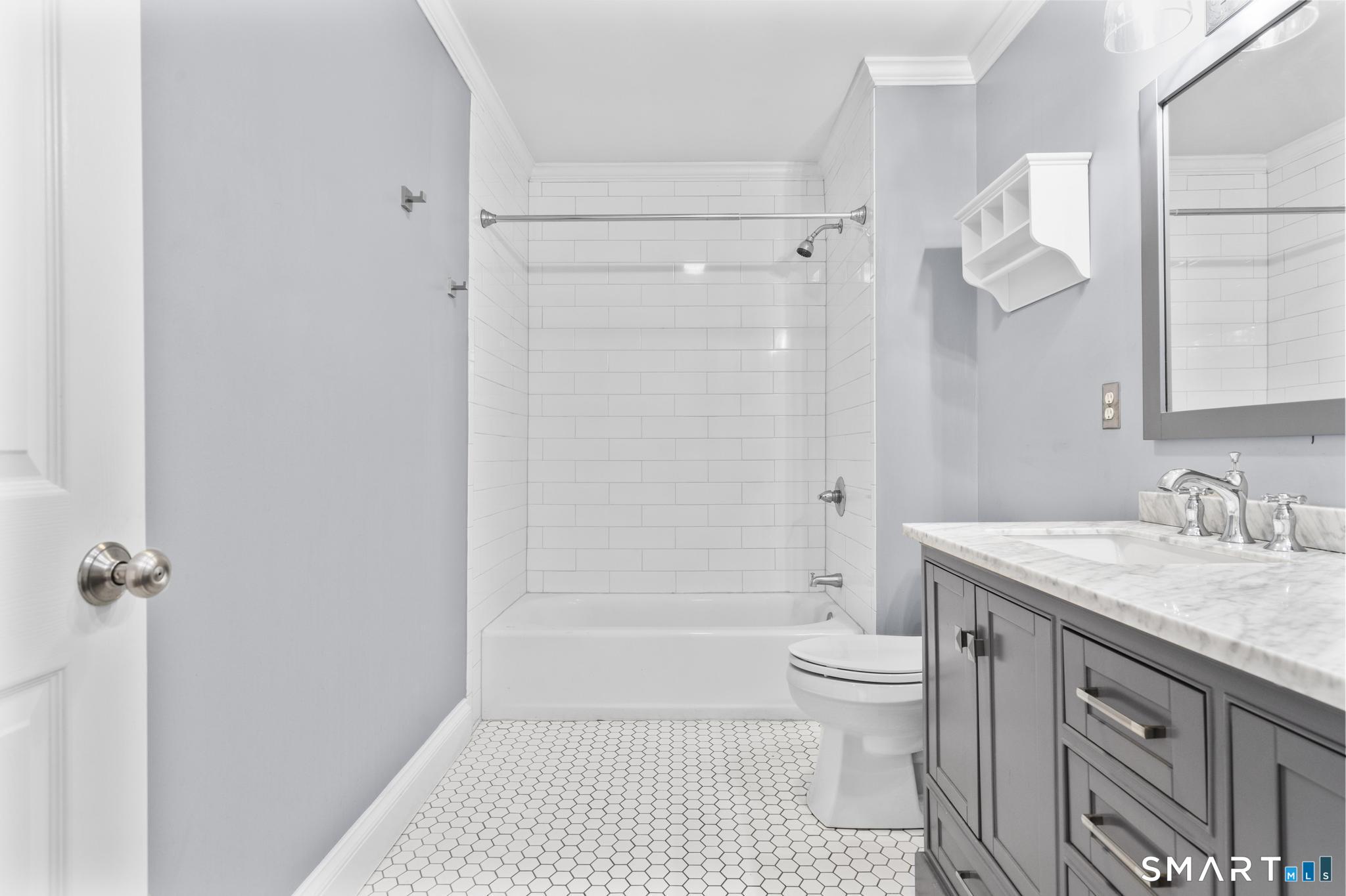29 Nathan Hale Court Cheshire CT 06410