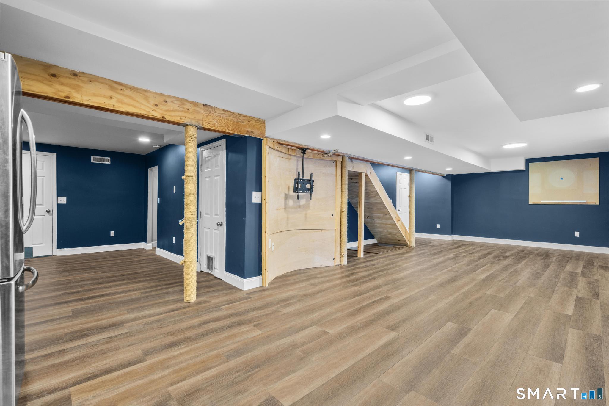 29 Nathan Hale Court Cheshire CT 06410