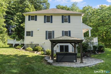29 Nathan Hale Court Cheshire CT 06410