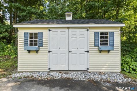 29 Nathan Hale Court Cheshire CT 06410