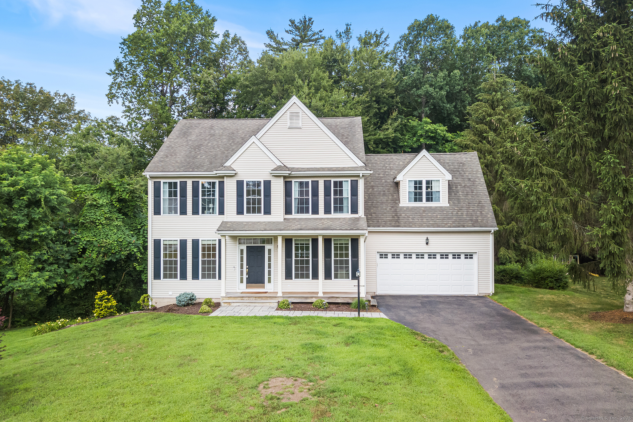 50 Buckingham Road Avon CT 06001