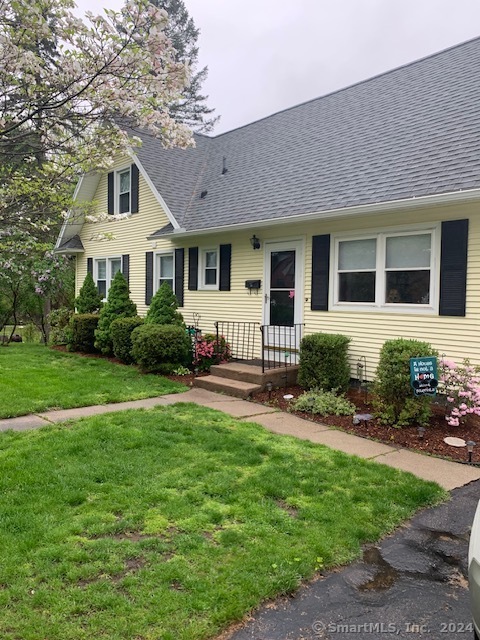 20 Grove Street Enfield CT 06082