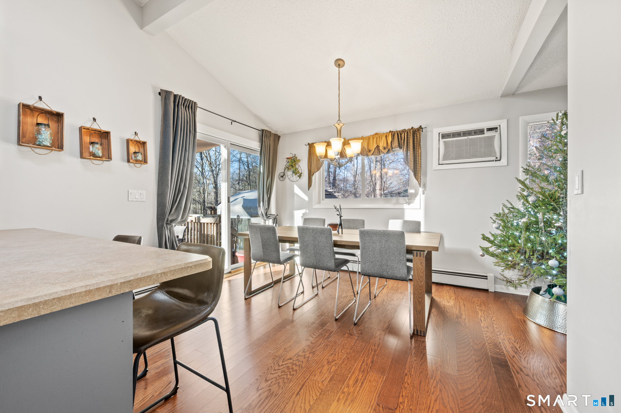 2 Summit Road Columbia CT 06237