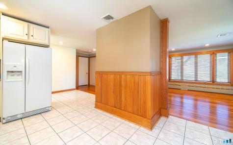 16 Featherbed Lane Branford CT 06405