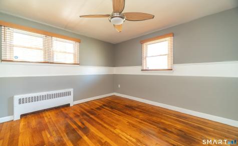 16 Featherbed Lane Branford CT 06405