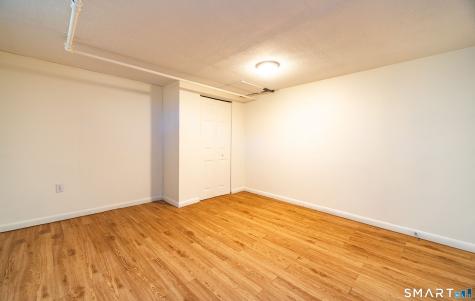 16 Featherbed Lane Branford CT 06405