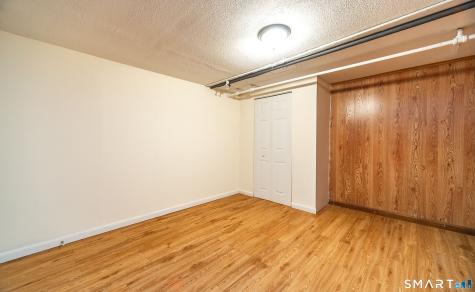16 Featherbed Lane Branford CT 06405
