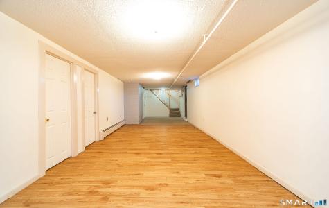 16 Featherbed Lane Branford CT 06405