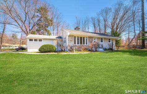 16 Featherbed Lane Branford CT 06405