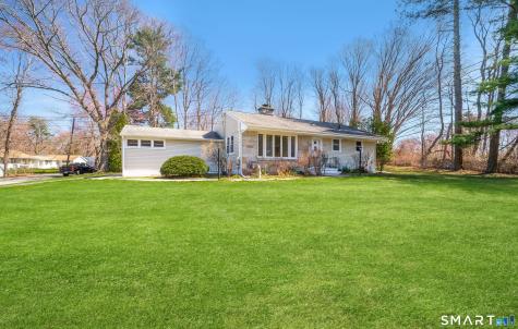 16 Featherbed Lane Branford CT 06405