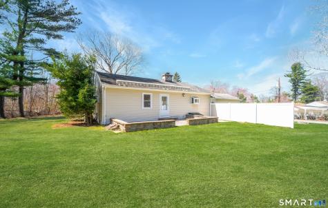 16 Featherbed Lane Branford CT 06405