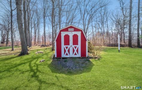 16 Featherbed Lane Branford CT 06405