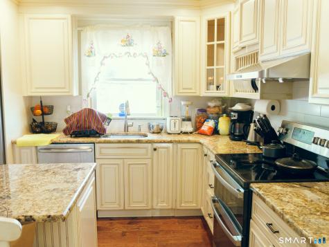 4 Perkins Street Danbury CT 06810