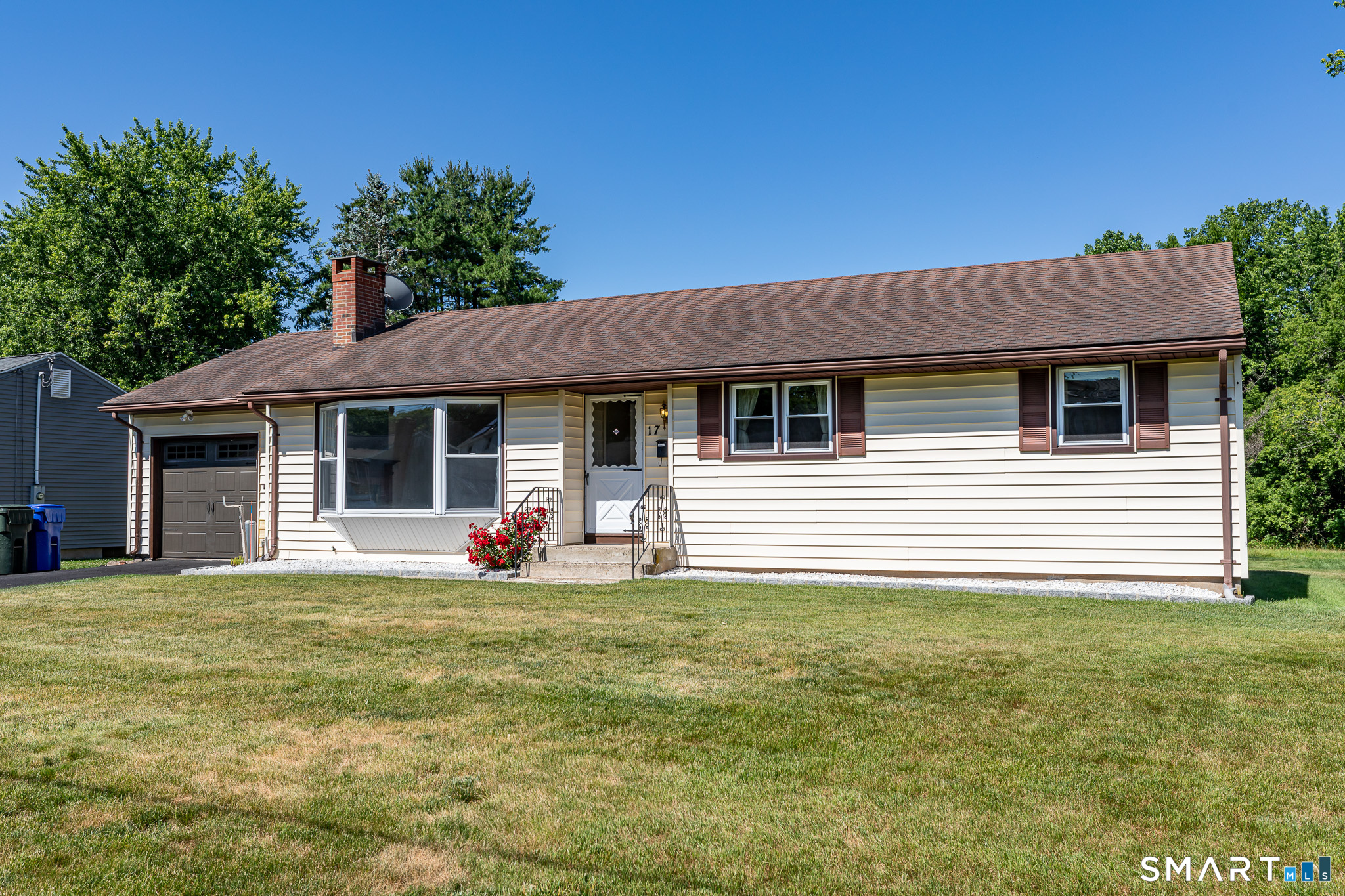 17 School House Road Newington CT 06111