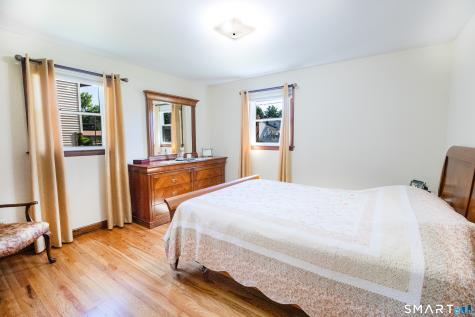 17 School House Road Newington CT 06111