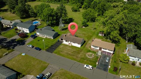 17 School House Road Newington CT 06111