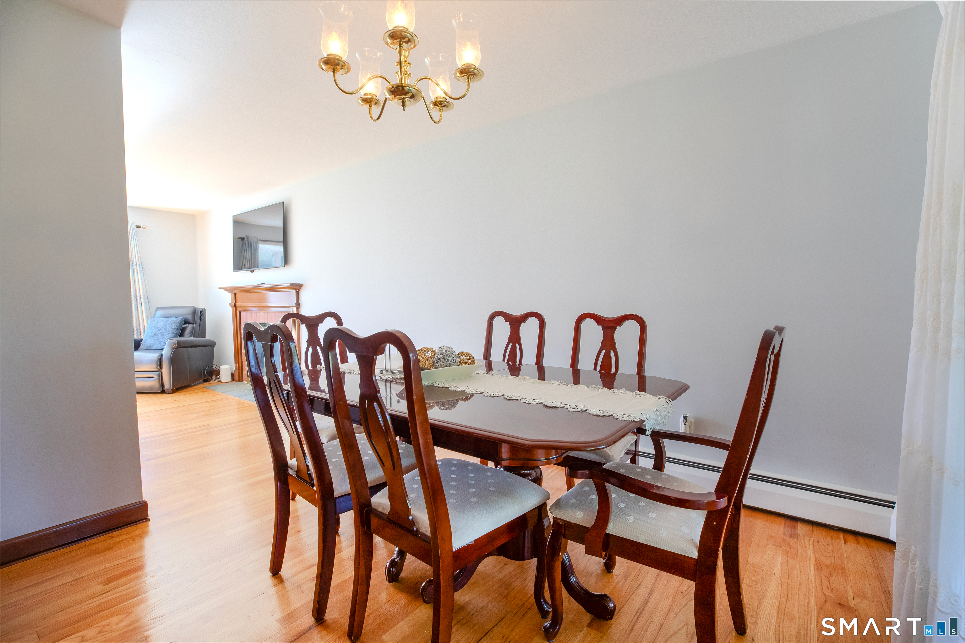 17 School House Road Newington CT 06111