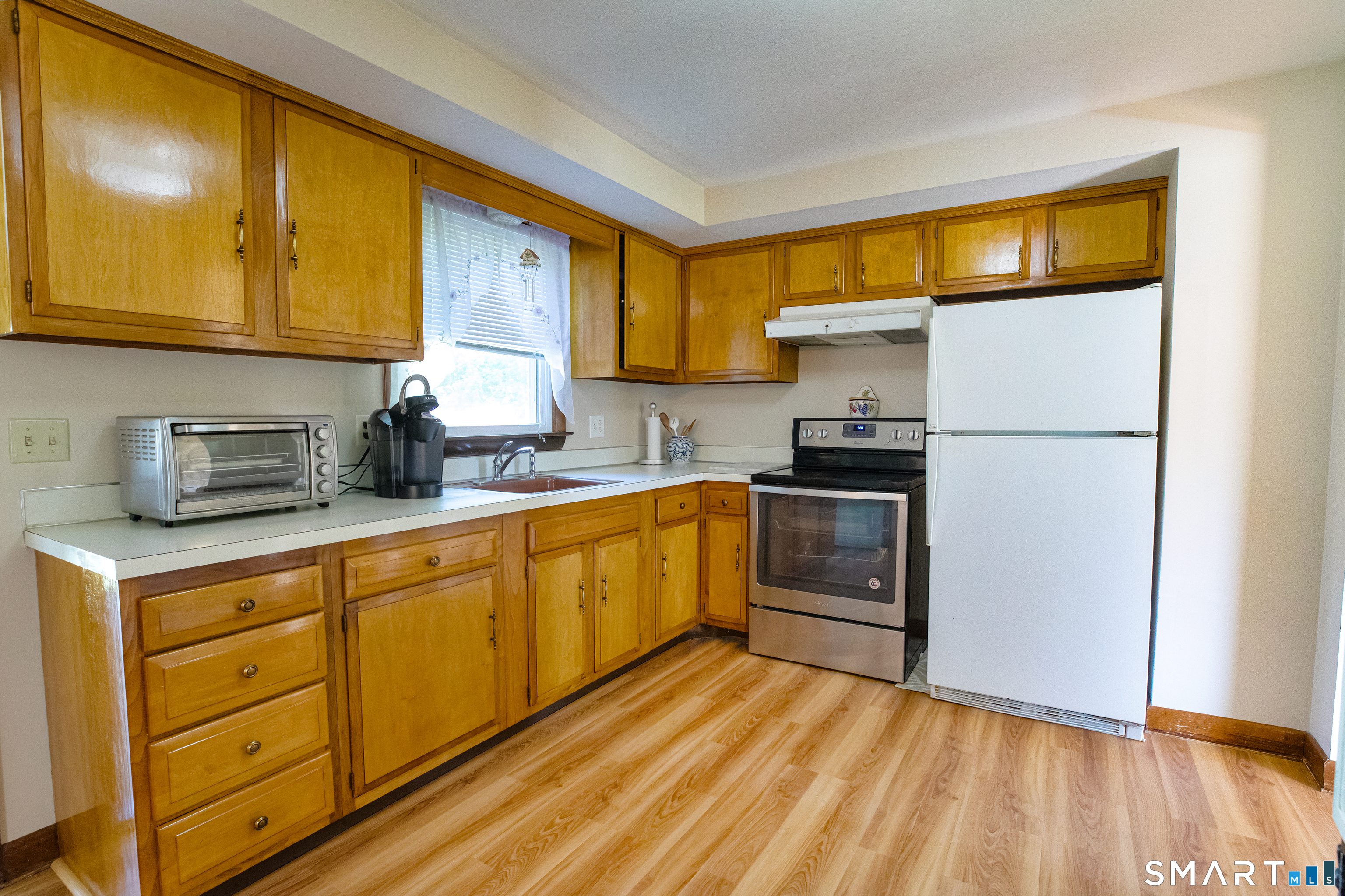 17 School House Road Newington CT 06111