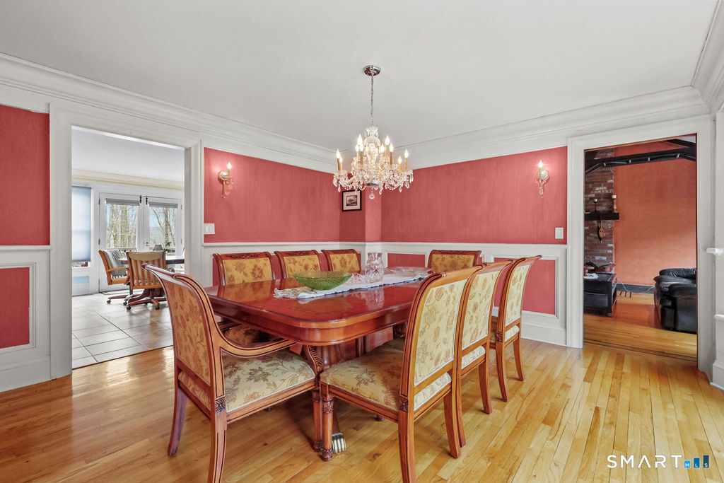 17 Abbotts Hill Road Newtown CT 06470