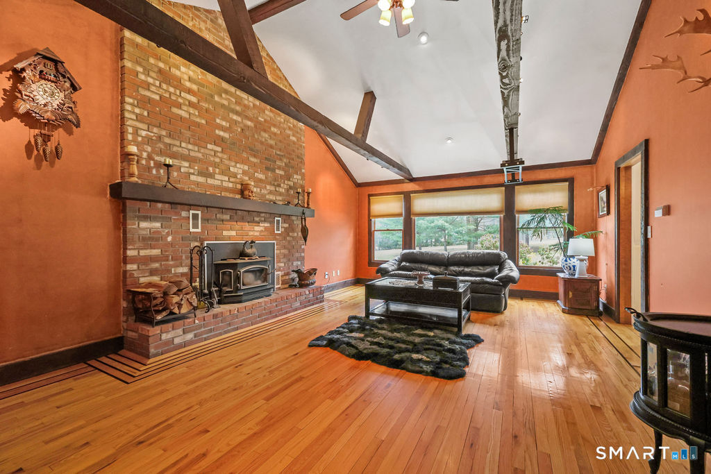 17 Abbotts Hill Road Newtown CT 06470