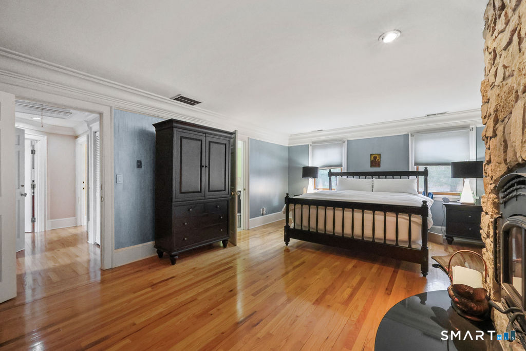 17 Abbotts Hill Road Newtown CT 06470