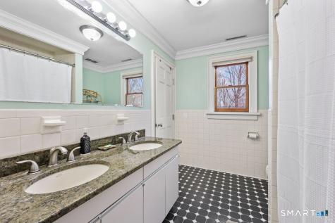 17 Abbotts Hill Road Newtown CT 06470