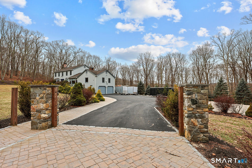 17 Abbotts Hill Road Newtown CT 06470