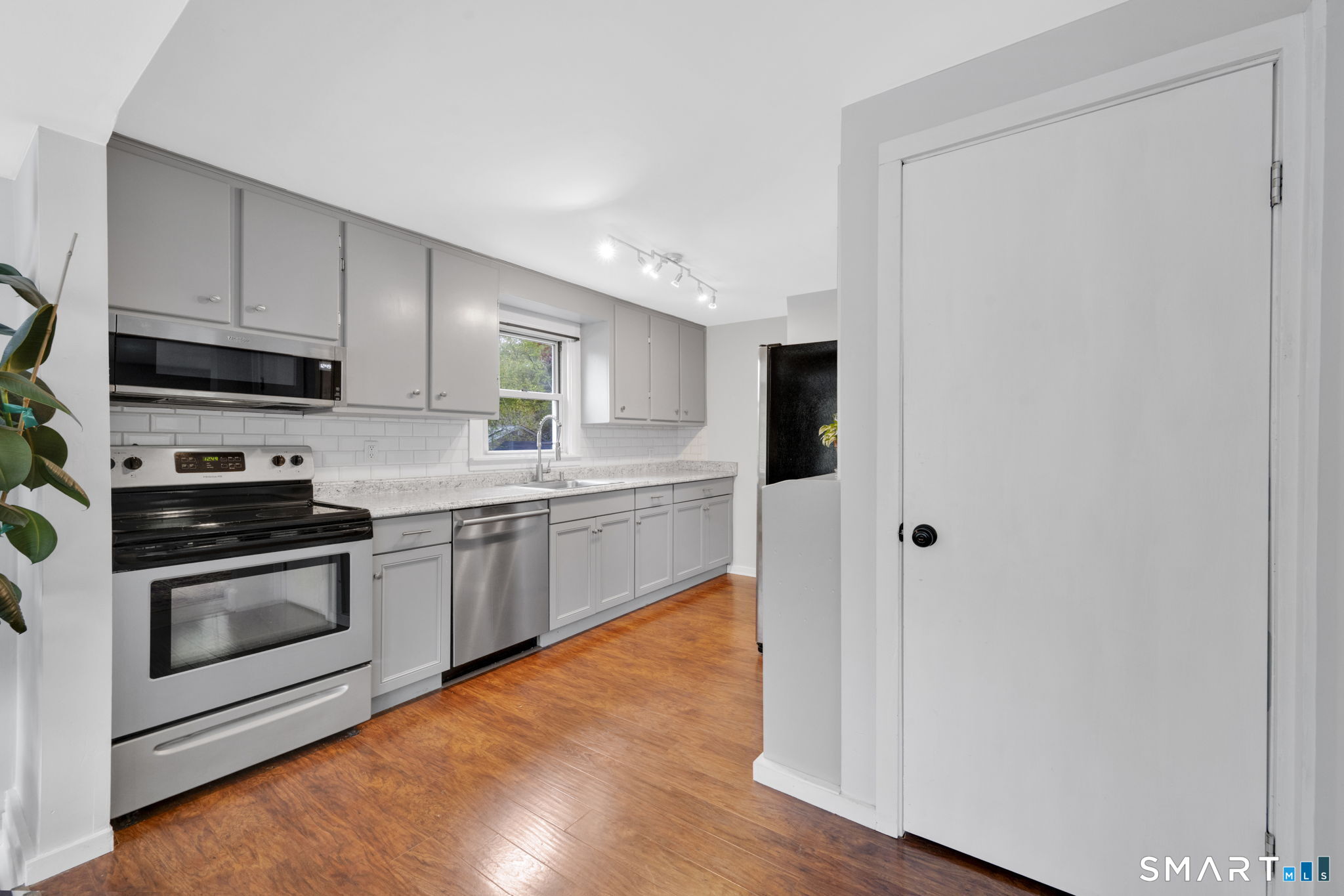 35 Scotch Cap Road Waterford CT 06375