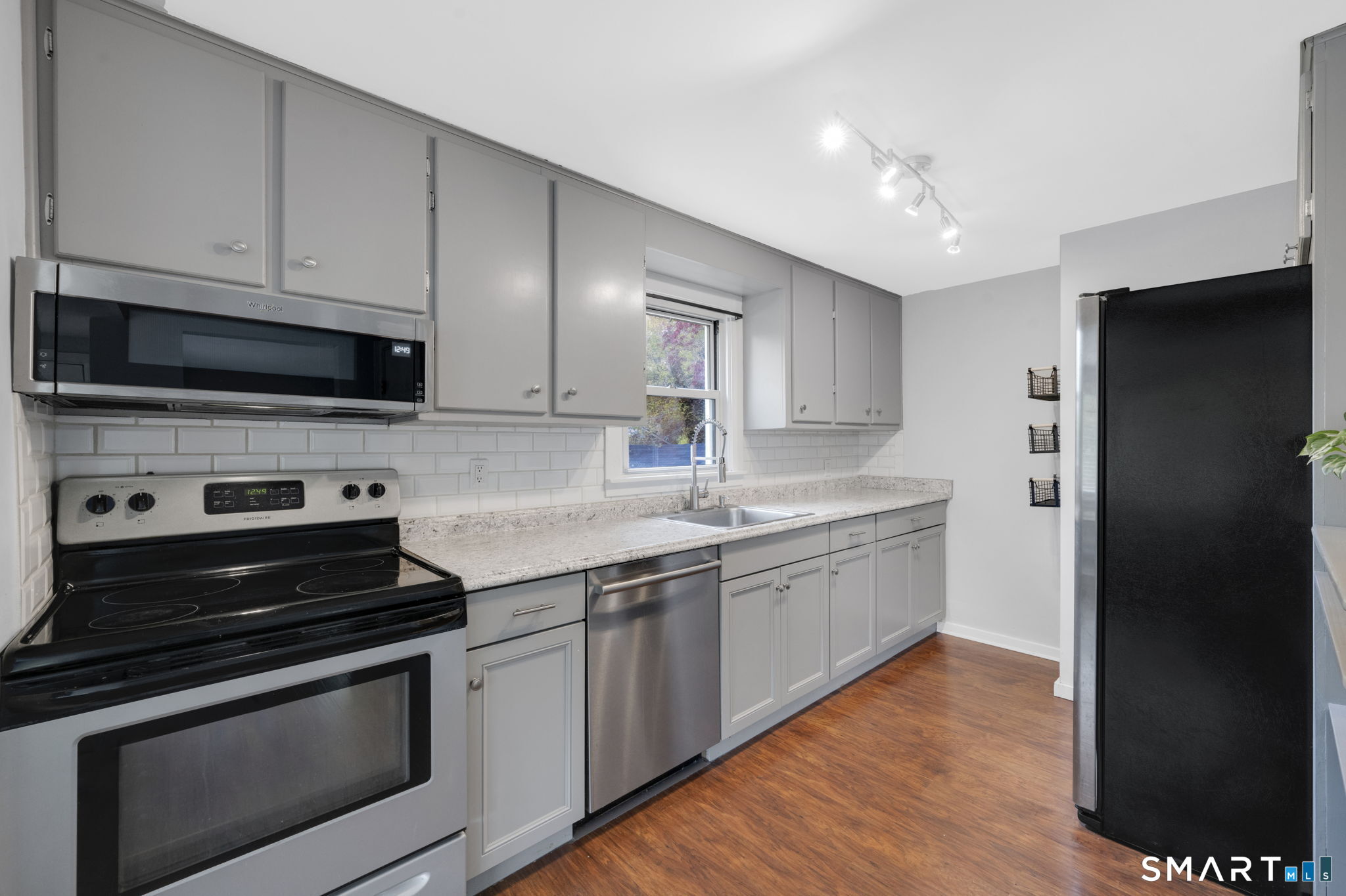 35 Scotch Cap Road Waterford CT 06375