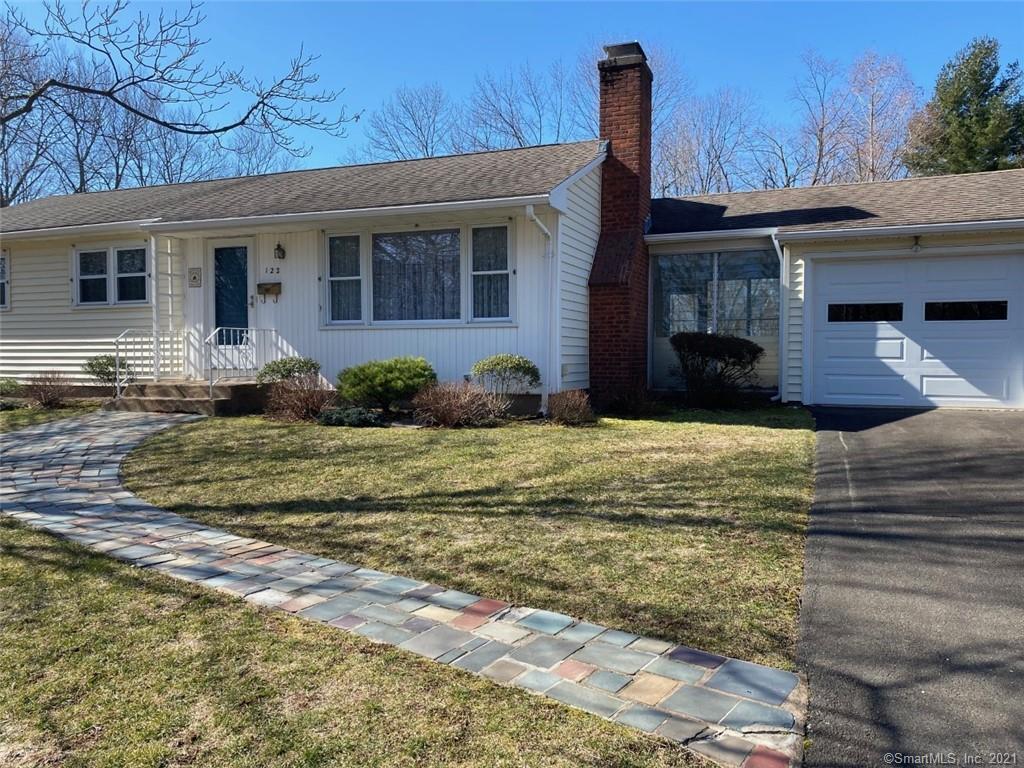 122 Riverside Drive Hamden CT 06518