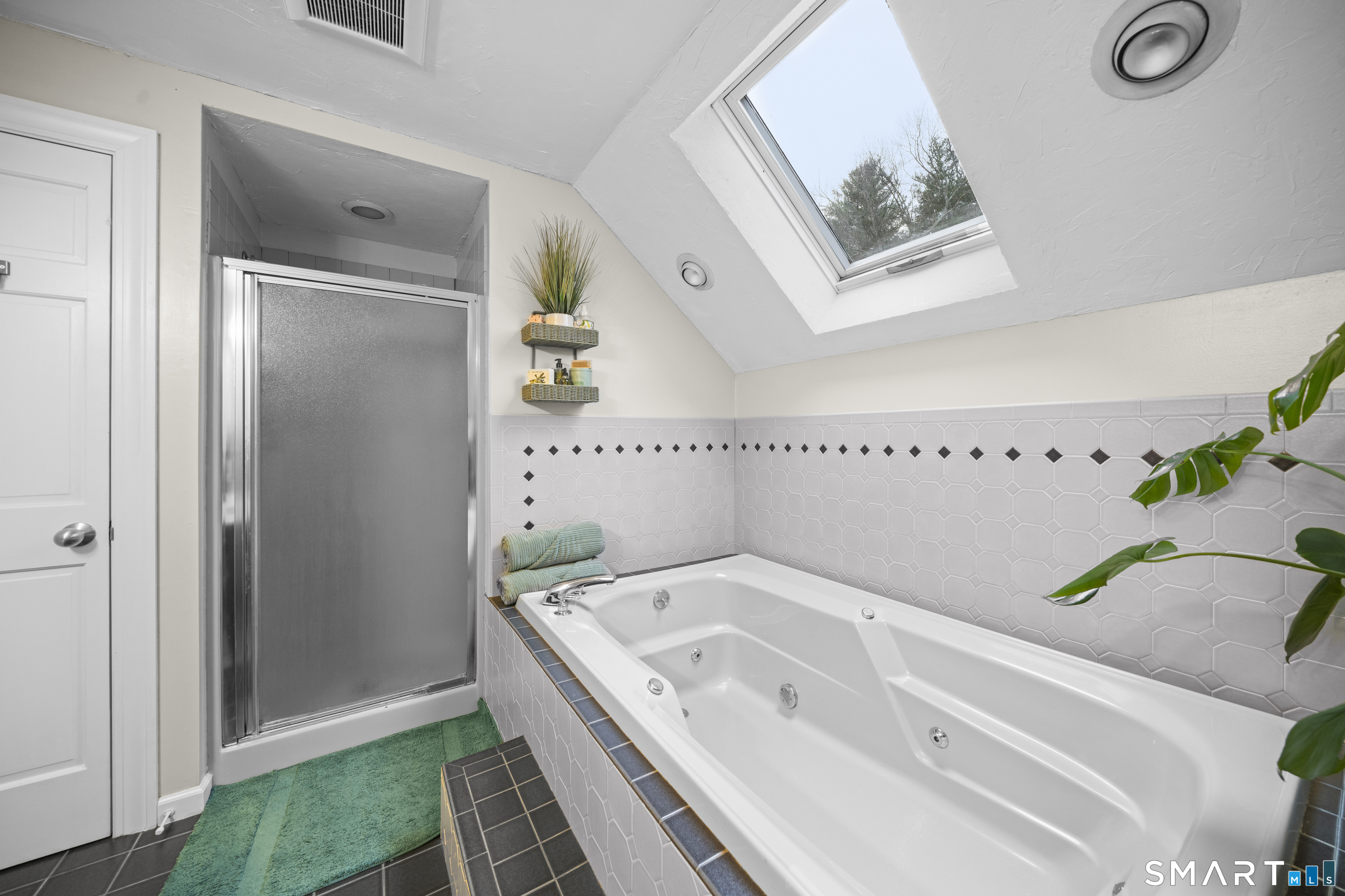 5 Cantlewood Drive Somers CT 06071