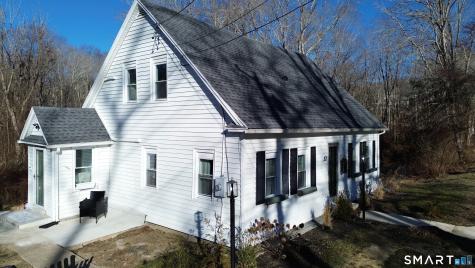 52 Walnut Hill Road East Lyme CT 06333