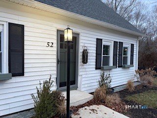 52 Walnut Hill Road East Lyme CT 06333