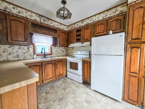 15 Tunnel Hill Court Lisbon CT 06351
