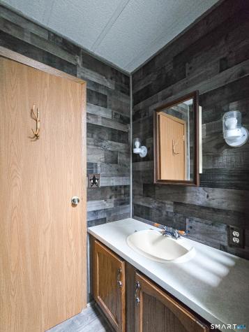 15 Tunnel Hill Court Lisbon CT 06351
