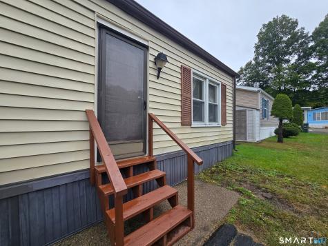 15 Tunnel Hill Court Lisbon CT 06351