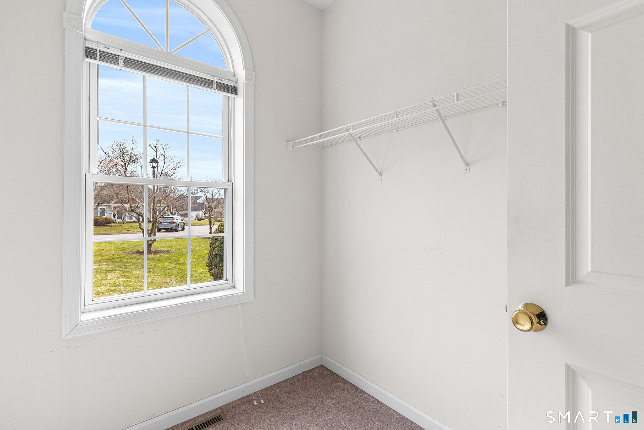 177 Thistle Pond Drive Bloomfield CT 06002