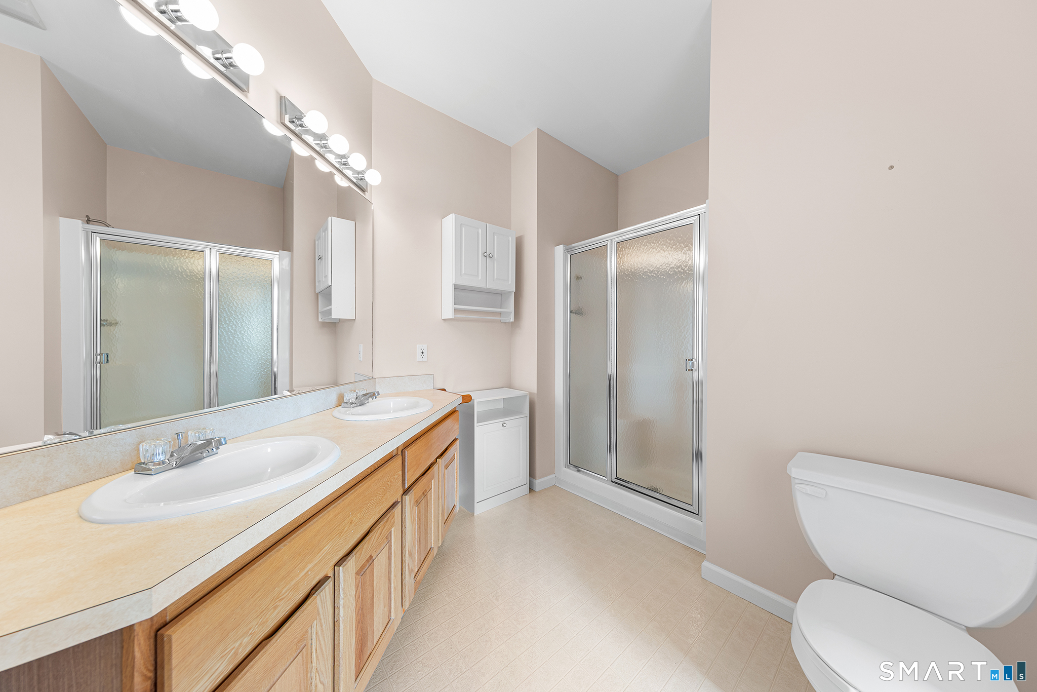 177 Thistle Pond Drive Bloomfield CT 06002