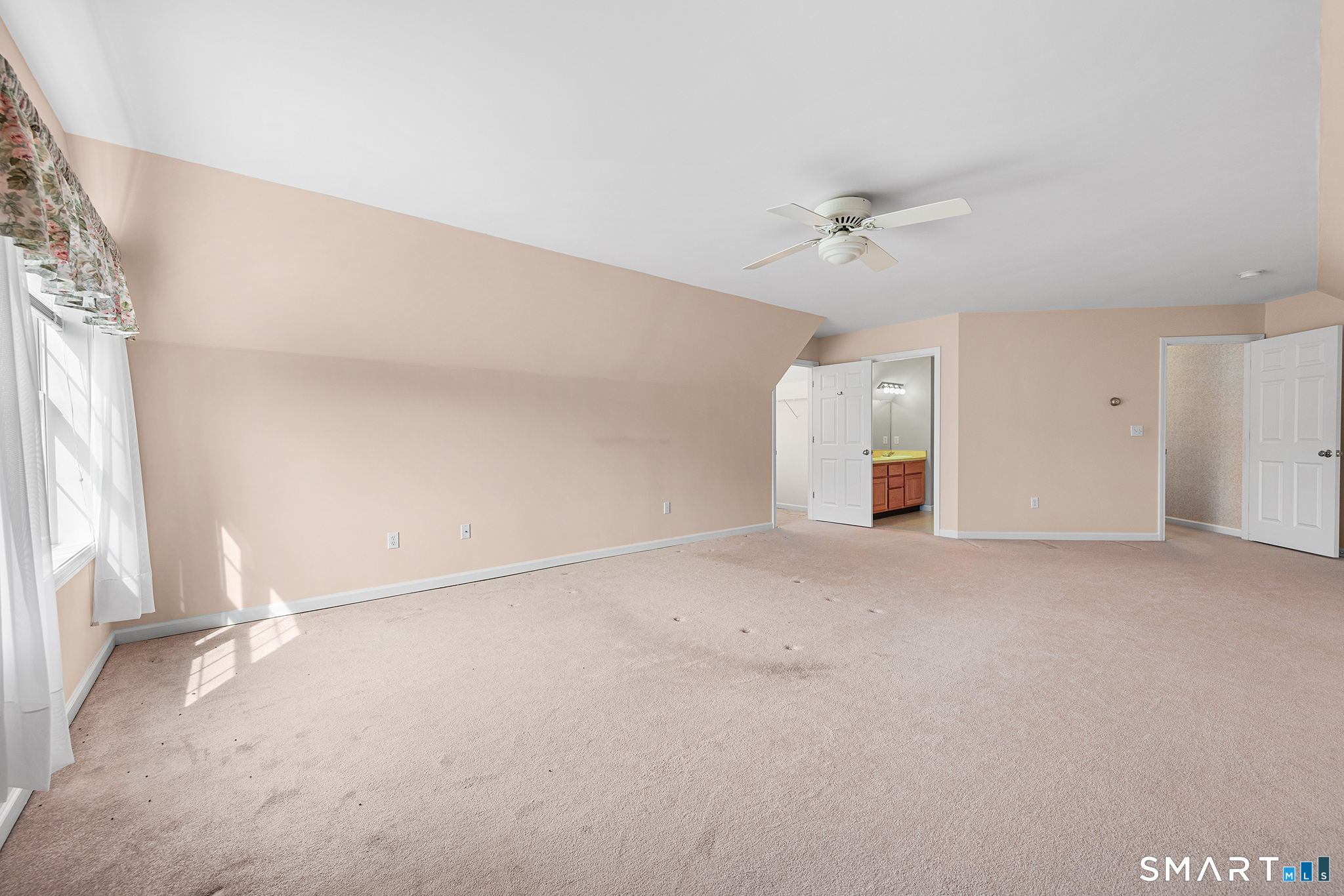 177 Thistle Pond Drive Bloomfield CT 06002