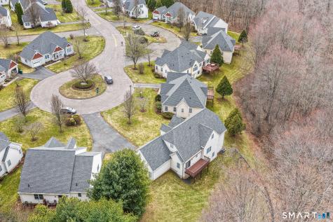177 Thistle Pond Drive Bloomfield CT 06002