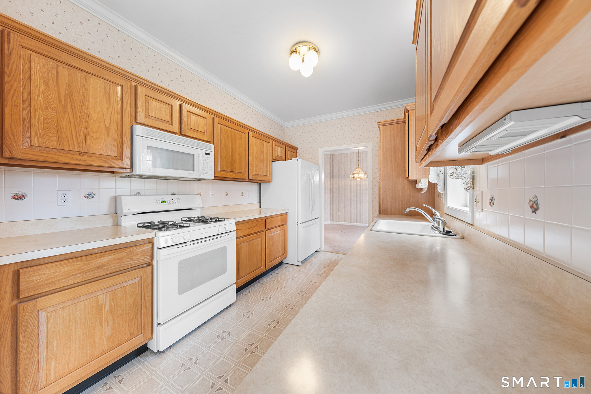 177 Thistle Pond Drive Bloomfield CT 06002
