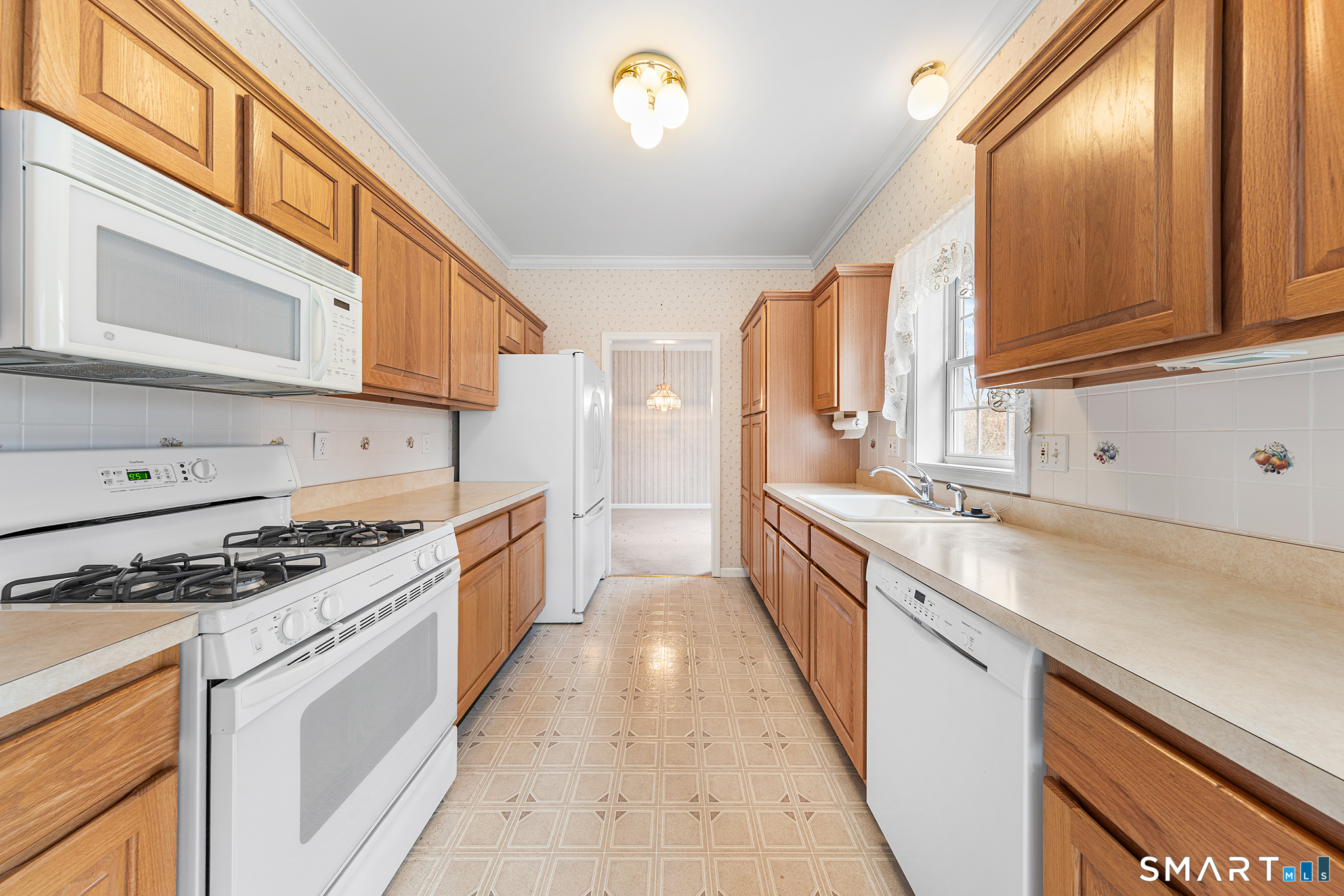 177 Thistle Pond Drive Bloomfield CT 06002