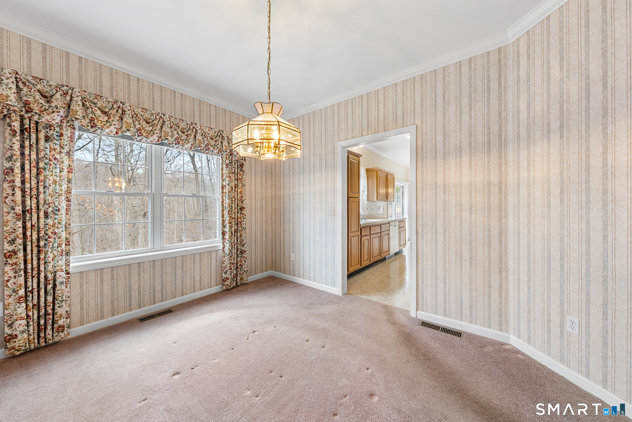 177 Thistle Pond Drive Bloomfield CT 06002