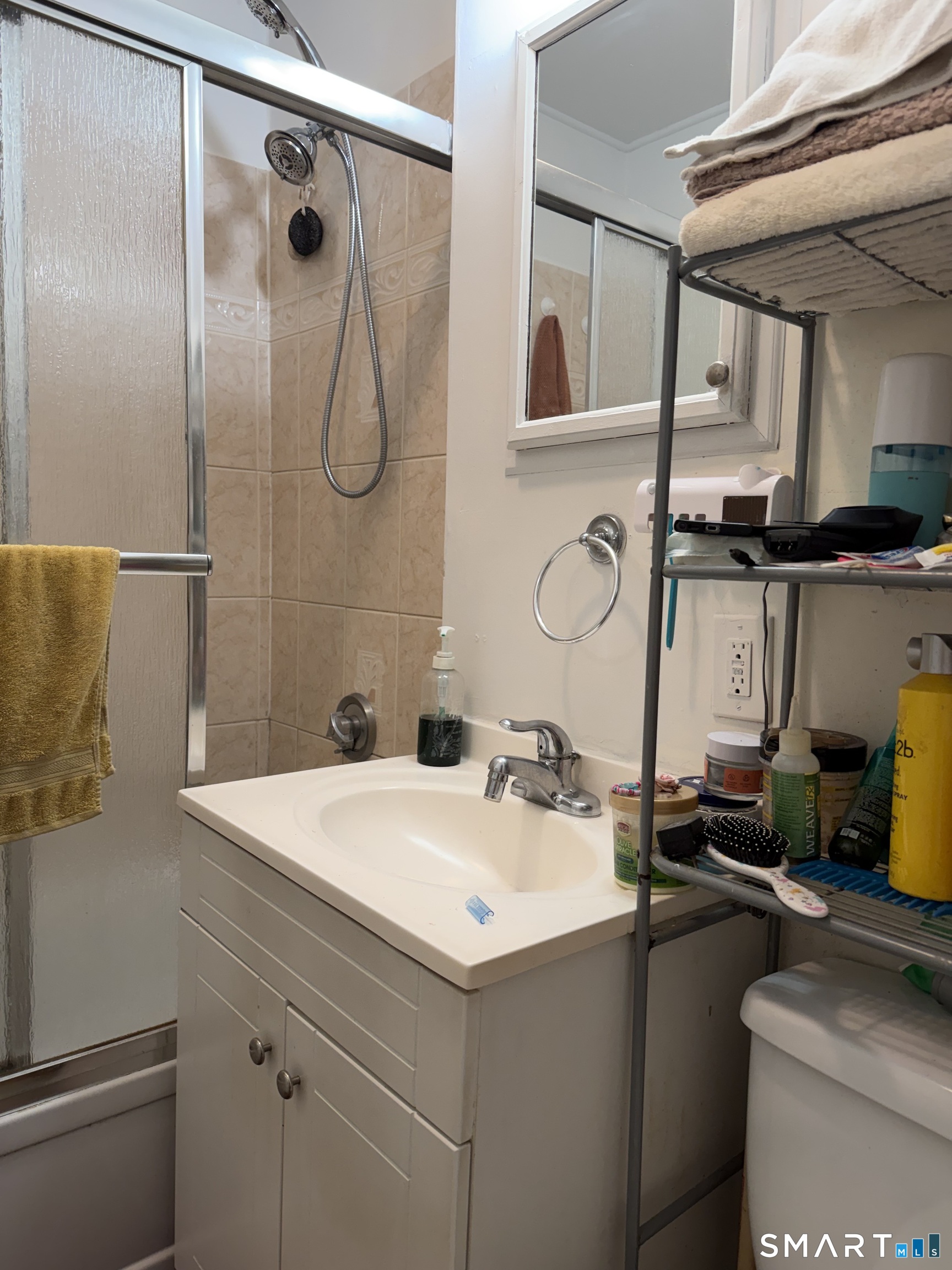 84 Lafayette Avenue East Hartford CT 06118