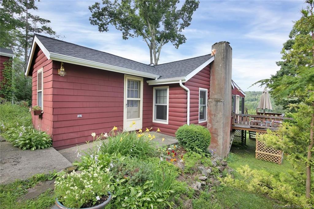 48 Ridge Road New Fairfield CT 06812