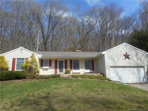 7 Robins Lane Brookfield CT 06804