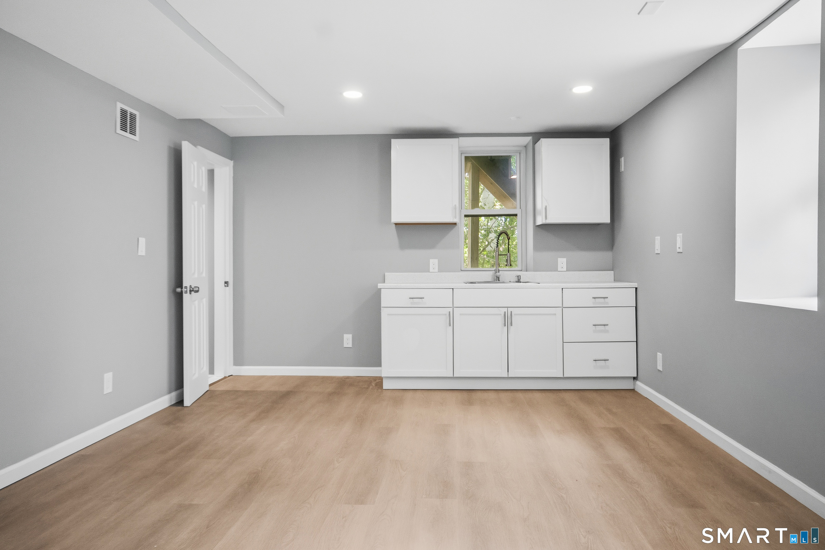 275 Riverview Avenue Shelton CT 06484