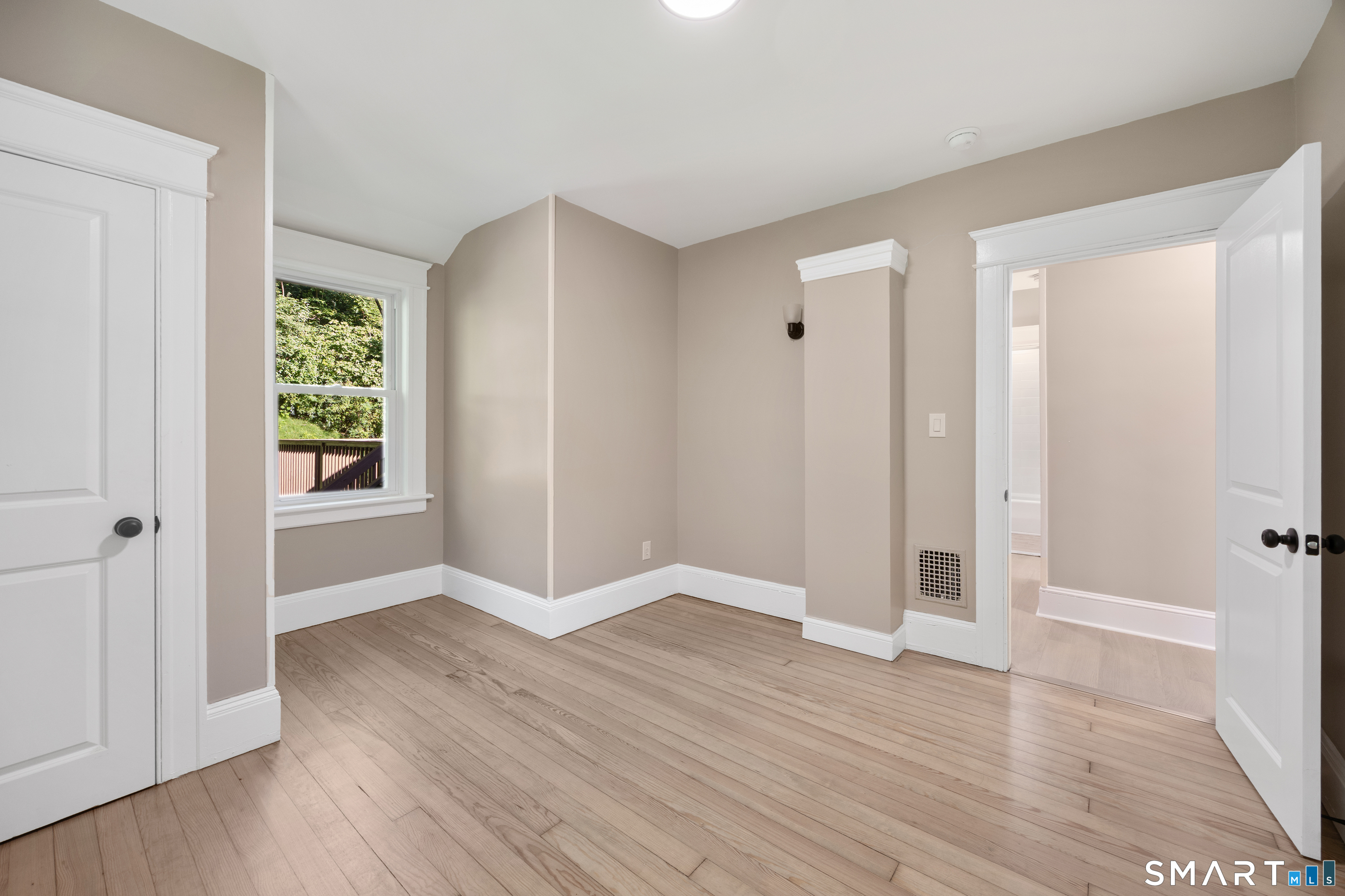 33 Monroe Street Shelton CT 06484